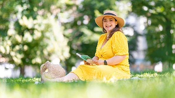 Anna genießt ihren Urlaub trotz Adipositas-Therapie | tomullrichphotography