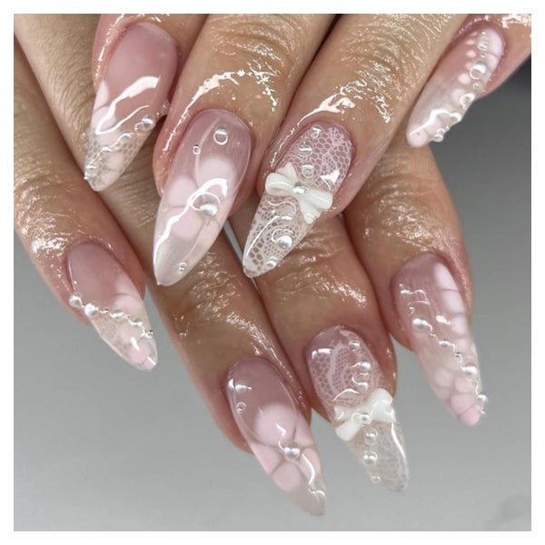 Künstliche Fingernägel Kurz Almond 3D Blumen Nagelkleber FC- 1 St