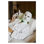 LED-GESICHTSMASKE MIT LICHTTHERAPIE IN 7 FARBEN 1 St