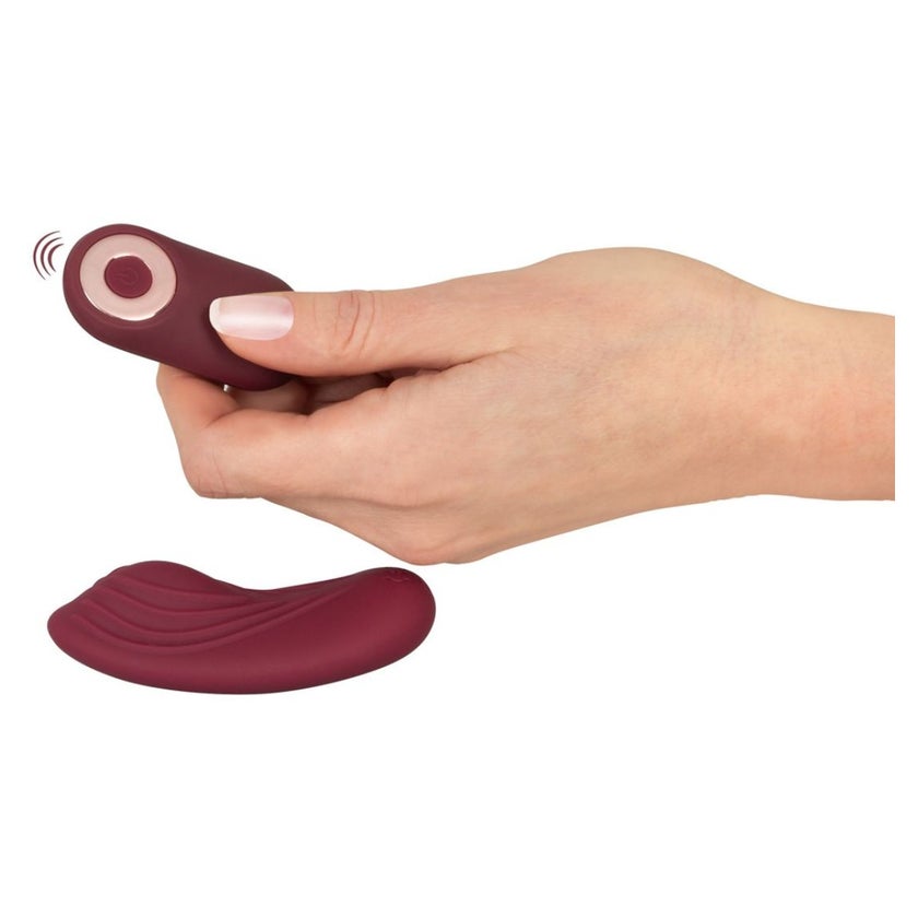 domina mit umschnalldildo ARIVA RC Panty‐Vibrator – Dreifach‐Stimulation im Slip main image 0