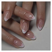Kunstnagel 24 Set kurze Mandelform Herz French Tip Nude zum 1 St