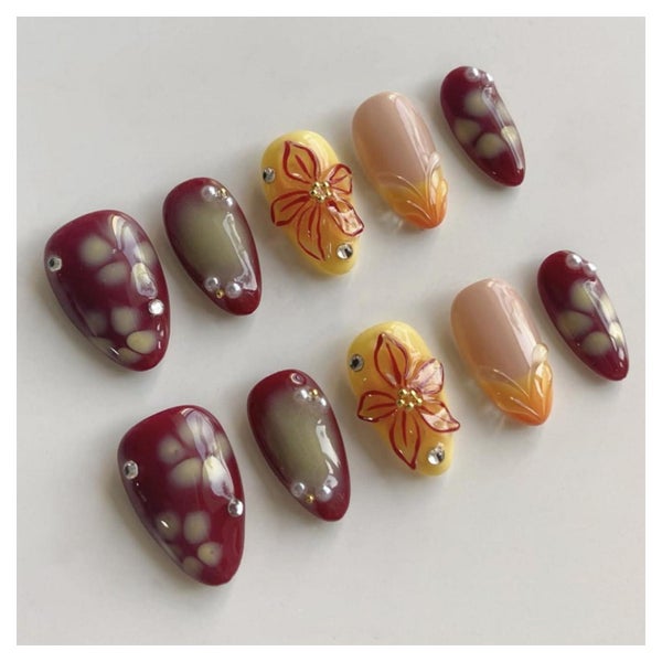 Künstliche Fingernägel Kurz French 3D Blumen Pearl Braun FC- 1 St