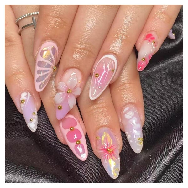 Künstliche Fingernägel Kurz Mandel rosa 3D Blumen Gold FC-D1 1 St