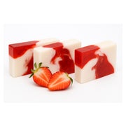 Nesbel Seife Erdbeere – süß & beerig | Glycerin & Ziegenmilch 100 g